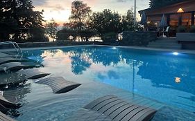 Lago Hotel